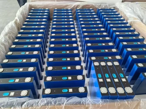 Koliko LiFePO4 ćelija je potrebno za 48V bateriju?